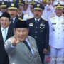Prabowo Jadi Dirigen Dadakan, Pimpin Lagu Nasional di Hari Kesaktian Pancasila!