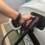 Charger Gun Neta V-II Sering Nyangkut, Begini Cara Mengatasinya