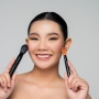 9 Tips Makeup Tahan Keringat agar Wajah Tetap Segar Sepanjang Hari