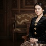 Prompt Gemini AI Foto Wanita Jawa, Tampak Elegan dan Realistis