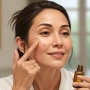 Rekomendasi Serum Vitamin C Terbaik Mengurangi Flek Hitam Usia 40 Tahun Keatas