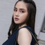 4 Mix & Match OOTD Syifa Hadju, Buat Hangout sampai Kencan!