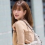 6 Gaya Brown and White Look Faye Pornpawee untuk Daily Outfit, Stand Out!