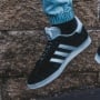7 Pilihan Sepatu Adidas Ori Paling Murah: Nyaman Buat Nongkrong dan Kerja