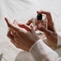 Catat, Ini 7 Titik Tubuh yang Perlu Disemprot Parfum agar Wangi Seharian
