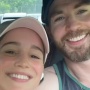 Bintang Avengers Chris Evans Dikaruniai Anak Pertama, Namanya Alma Grace Baptista Evans