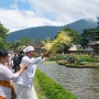 Ratusan Umat Hindu Gelar Upacara Danu Kerthi di Danau Beratan