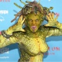 Heidi Klum Jadi Medusa untuk Halloween 2025, Ular di Kepalanya Bergerak!