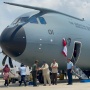 Lepas Tirai dan Siram Roda Depan 3 Kali, Prabowo Serahkan Airbus A-400M/MRTT Alpha 4001 ke TNI