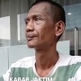 Viral Pria Gelantungan di Kabel Jalan Gatot Subroto, Ternyata Kehabisan Ongkos Pulang Kampung