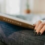 5 Buku Parenting Seru dengan Ilustrasi Menarik untuk Orang Tua Modern