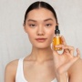 Mana yang Lebih Cepat Hilangkan Flek Hitam: Vitamin C atau Niacinamide? Ini 5 Rekomendasi Produknya