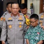 Polisi Gelar Olah TKP Kecelakaan Mobil Berstiker BGN yang Tabrak Siswa di SDN Kalibaru