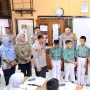 Jujur Kembalikan Ponsel Temuan, 6 Siswa SD Dapat Pin Khusus dari Kapolda Metro Jaya