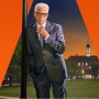 Trailer A Man on the Inside Season 2 Rilis, Usut Kasus Pemerasan di Kampus