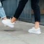Bahaya Sepatu Kekecilan bagi Kesehatan Kaki dan Tips Memilih Ukuran Tepat