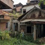 Ketika Banjir Lebih Menakutkan di 'Kampung Zombie' Cililitan