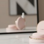 Cushion Vs  Skin Tint, Mana yang Lebih Bagus untuk Tutupi Noda Hitam di Wajah?