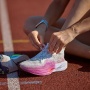 7 Sepatu Running Plat Carbon Terbaik, Lari Makin Kencang Modal Rp500 Ribuan
