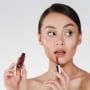 7 Lipstik Glossy Terbaik untuk Bibir Kering, Melembapkan dan Bikin Wajah Lebih Fresh