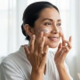 Umur 40-an Sebaiknya Pakai Sunscreen SPF Berapa? Ini 5 Pilihan dengan Efek Anti Aging