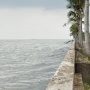 Janji Rano Karno Benahi Tanggul Pantai Mutiara yang Mulai Rembes