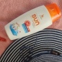 Kulit Sensitif dan Berjerawat? 4 Phycisal Sunscreen SPF 30 Anti-Whitecast