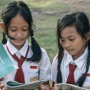 Guru Sudah Berjuang, Lalu Siapa yang Belum Hadir dalam Pendidikan Kita?