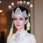 5 Pesona Davika Hoorne Jadi Pengantin Sunda, Dijuluki 'Teteh Geulis' dari Thailand