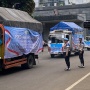 Polda Metro Jaya Turun Tangan, 15 Truk Bantuan Disalurkan ke Korban Banjir Sumatera