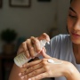 Kulit Belang Sebaiknya Pakai Body Lotion Apa? Cek 5 Pilihan Terbaik, Mulai Rp18 Ribuan