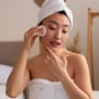 5 Skincare untuk Usia 60 Tahun ke Atas, Lembut dan Efektif Rawat Kulit Matang