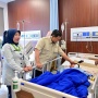 Jenguk Siswa dan Guru Korban Insiden Mobil SPPG, Prabowo: Cepat Sembuh Ya