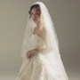 Dari Son Ye Jin hingga Park Shin Hye: Inspirasi Gaun Pernikahan Elegan Ala Aktris Korea