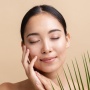 5 Sunscreen Lokal yang Bisa Jadi Primer Makeup, Bikin Riasan Awet Berjam-jam