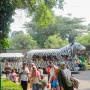 Ragunan Diserbu Wisatawan, Puncak Kunjungan Libur Natal 2025 Tembus 50 Ribu Orang
