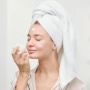 4 Moisturizer Berbahan Kakadu Plum, Solusi Atasi Kulit Kusam dan Kering