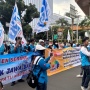 Ribuan Buruh KSPI Demo di Monas, Tuntut Dedi Mulyadi Kembalikan Kenaikan UMSK Jabar