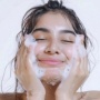 4 Calming Cleanser Penyelamat Atasi Iritasi Kulit Akibat Skin Barrier Rusak