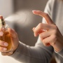 Sebelum Dipakai, Parfum Perlu Dikocok atau Tidak? Ini Faktanya agar Tak Keliru
