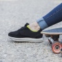 Terpopuler: Sepatu Jalan Kaki Lokal hingga Cushion Tidak Luntur yang Banyak Dicari