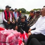 Tinjau Korban Banjir Kalsel, Mensos Pastikan Skema Bantuan Sama Seperti di Sumatra