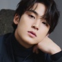 Nyaman Seharian! 4 Inspirasi OOTD Kasual Cozy ala Mingyu SEVENTEEN