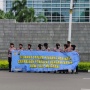 Sentuhan Humanis di Depan Kedubes AS, Polwan Polres Jakpus Sambut Pendemo sebagai Pejuang Aspirasi