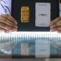 Harga Emas Hari Ini Turun Lagi, di Pegadaian Jadi Makin Murah!