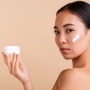 Apa Krim Penghilang Flek Hitam di Apotek? Ini 5 Rekomendasi buat Kamu