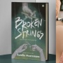 Broken Strings Picu Reaksi Fisik Pembaca: Normalkah Dampak Traumatis Ini?