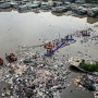 Pakar Ingatkan Bahaya Konsumsi Ikan dari Perairan Tercemar Sampah Muara Baru