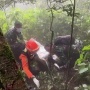 Korban Pertama Pesawat ATR 42-500 Dievakuasi dari Puncak Gunung