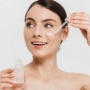 4 Serum Polyglutamic Acid untuk Hidrasi Intensif dan Perkuat Skin Barrier